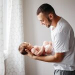 זמני שהות בין אב לתינוק מה קובע החוק וכיצד מתייחסים לכך בתי המשפט